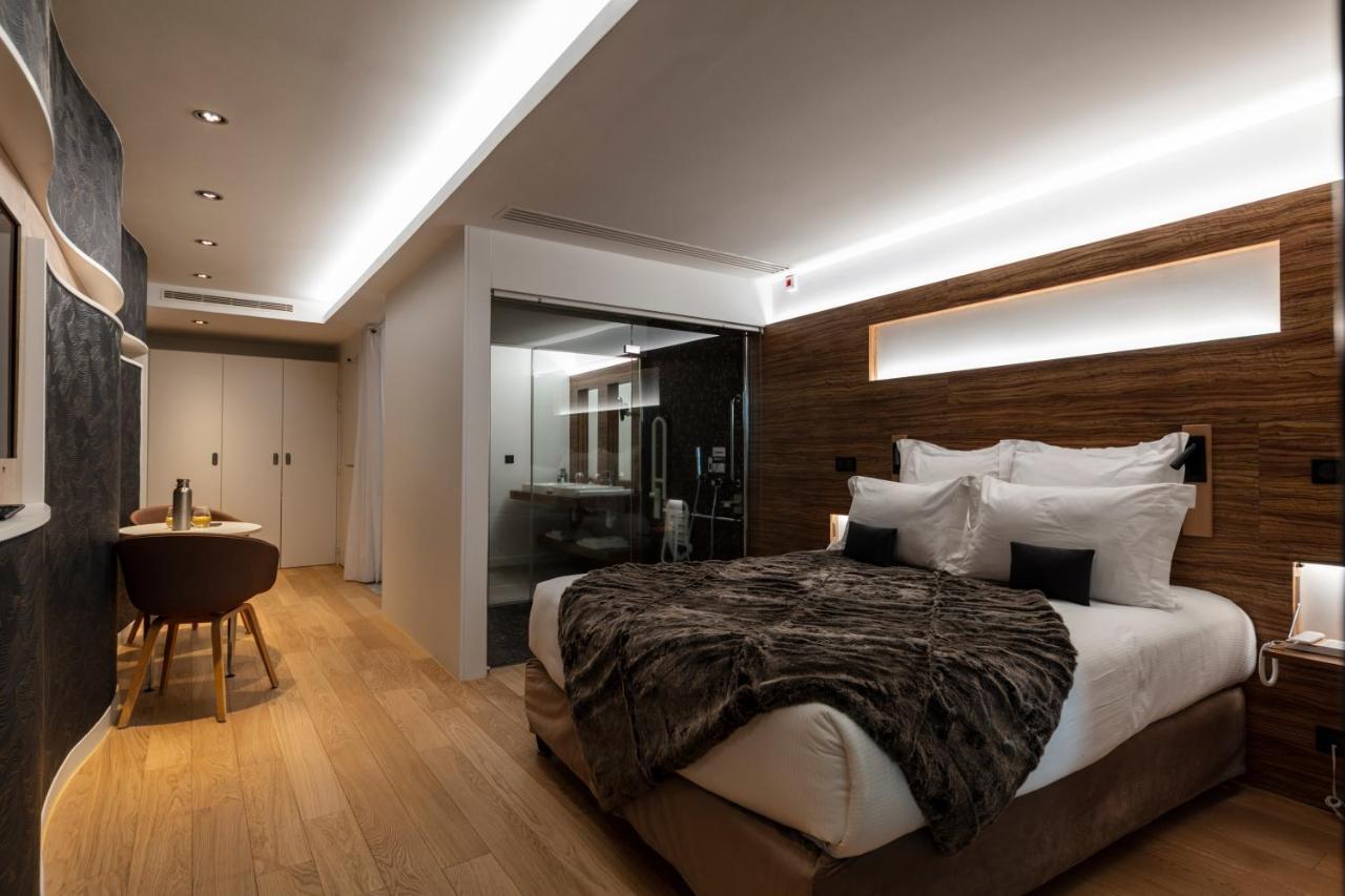 Hotel & Restaurant Origines Par Adrien Descouls - Teritoria Le Broc  Buitenkant foto
