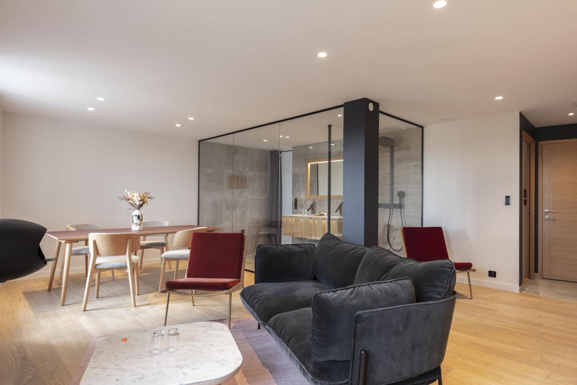 Hotel & Restaurant Origines Par Adrien Descouls - Teritoria Le Broc  Buitenkant foto