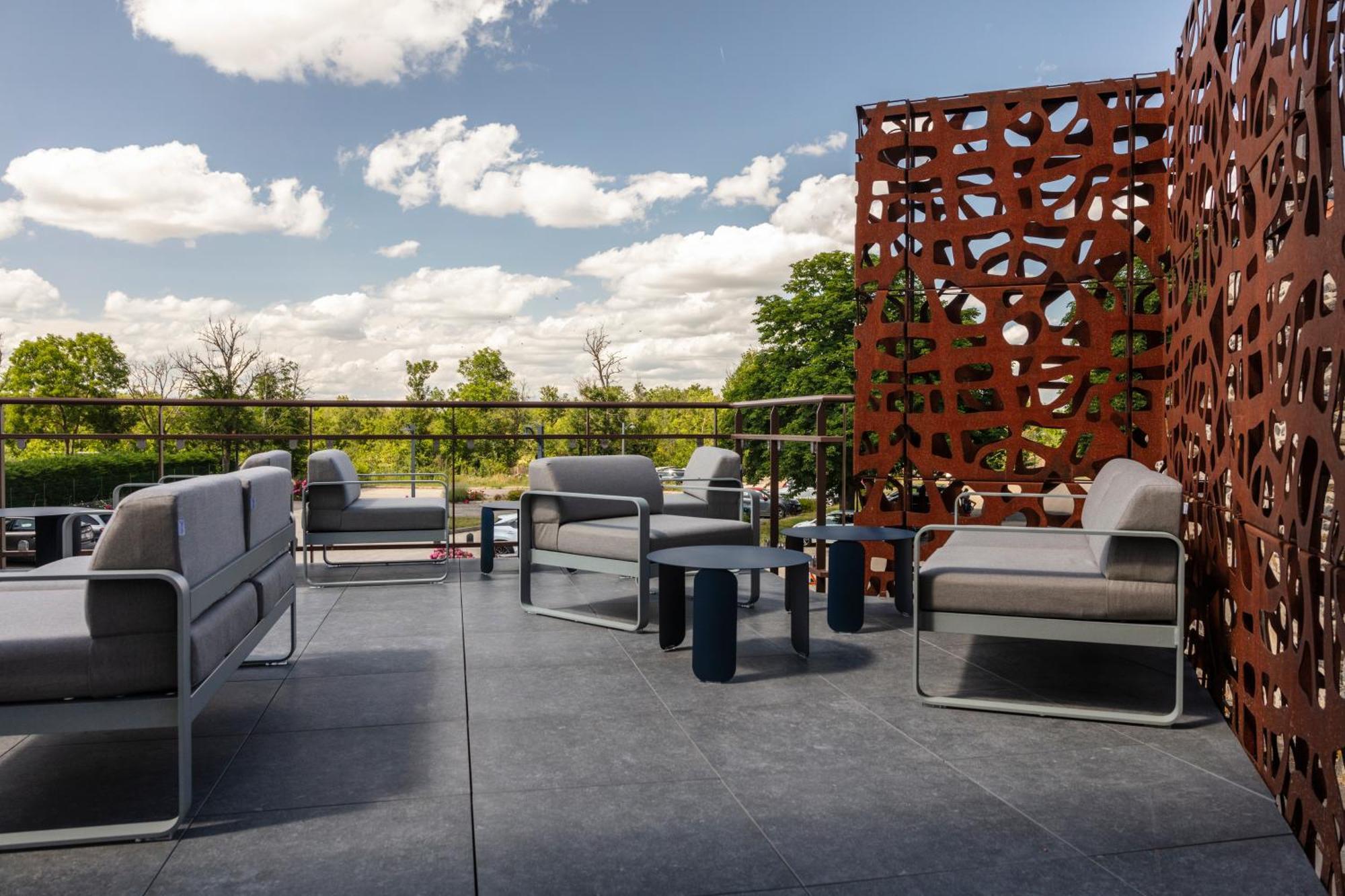 Hotel & Restaurant Origines Par Adrien Descouls - Teritoria Le Broc  Buitenkant foto