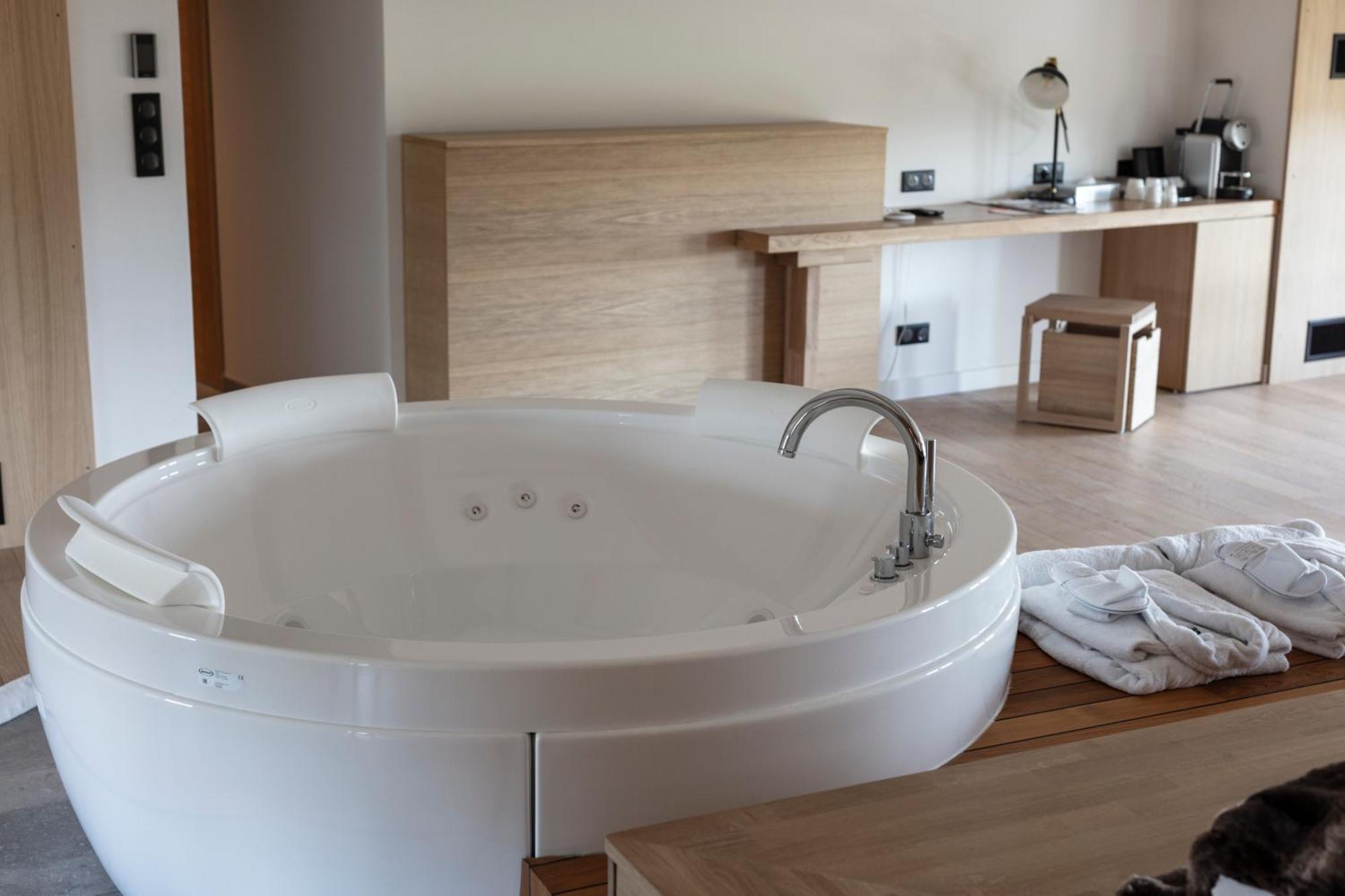 Hotel & Restaurant Origines Par Adrien Descouls - Teritoria Le Broc  Kamer foto