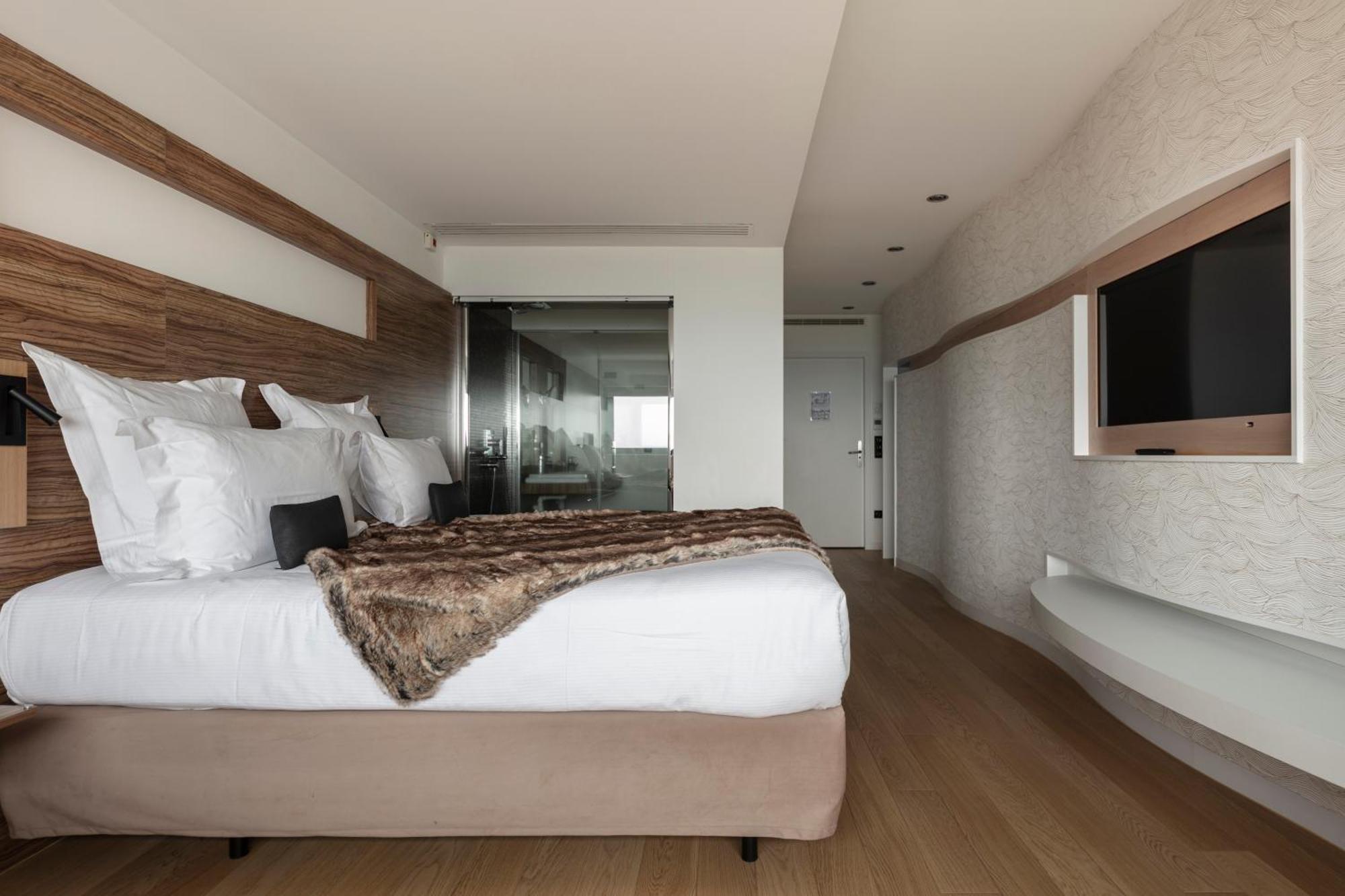 Hotel & Restaurant Origines Par Adrien Descouls - Teritoria Le Broc  Kamer foto